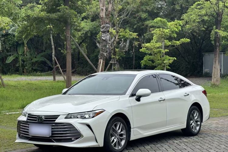 Used Toyota Avalon 2019 2.0L Luxury Edition China VI Standard Guazi used car, China used car export, Used car for sale, Used  cars, Cheapest cars for sale