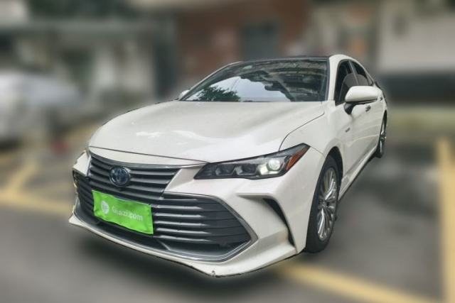 Used Toyota Avalon 2019 Dual-Engine 2.5L XLE Prestige Version China VI Standard