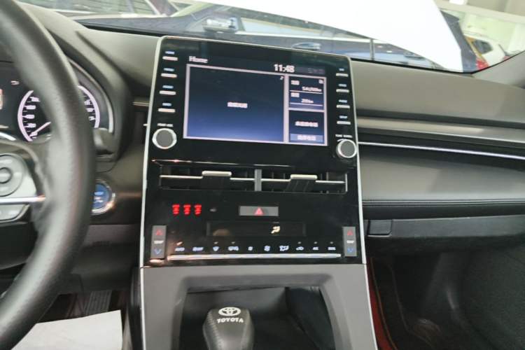 Used Toyota Avalon 2019 Dual-Engine 2.5L Luxury Edition China VI Standard Audio And AC Panel