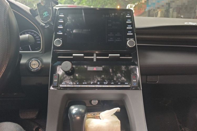 Used Toyota Avalon 2019 2.0L XLE Premium Edition China VI Audio And AC Panel