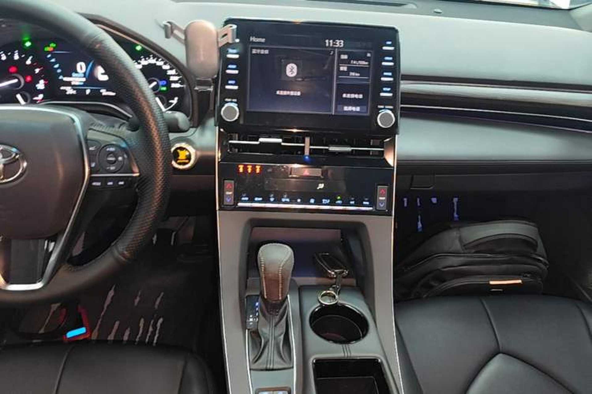 Used Toyota Avalon 2019 2.0L Ambition Edition China VI Audio And AC Panel