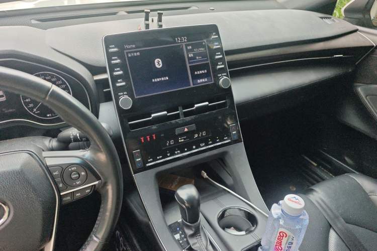 Used Toyota Avalon 2019 2.0L XLE Premium Edition China VI Audio And AC Panel