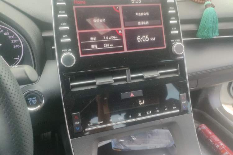 Used Toyota Avalon 2019 2.0L XLE Premium Edition China VI Audio And AC Panel