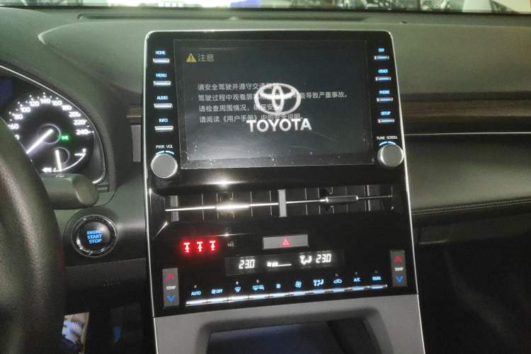 Used Toyota Avalon 2019 2.0L Ambition Edition China VI Audio And AC Panel