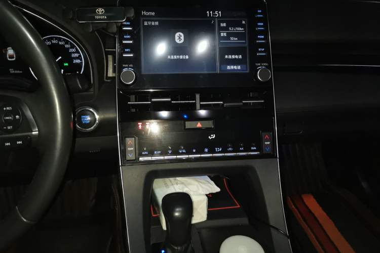 Used Toyota Avalon 2019 2.0L XLE Premium Edition China VI Audio And AC Panel