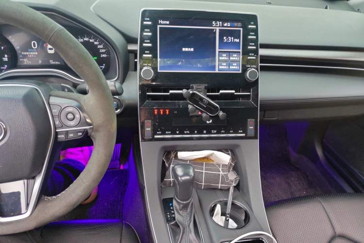 Used Toyota Avalon 2019 2.5L Ambition Version China VI Standard Audio And AC Panel