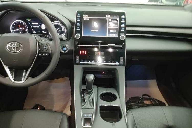 Used Toyota Avalon 2019 2.0L XLE Premium Edition China VI Audio And AC Panel