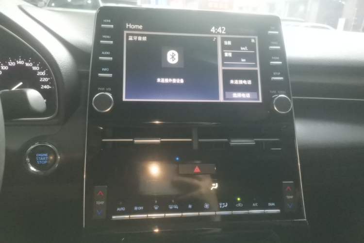 Used Toyota Avalon 2019 2.0L Ambition Edition China VI Audio And AC Panel