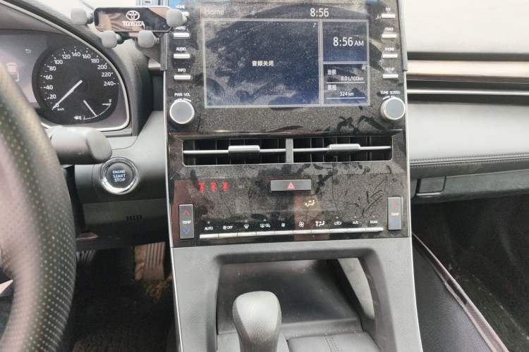 Used Toyota Avalon 2019 2.0L Ambition Edition China VI Audio And AC Panel