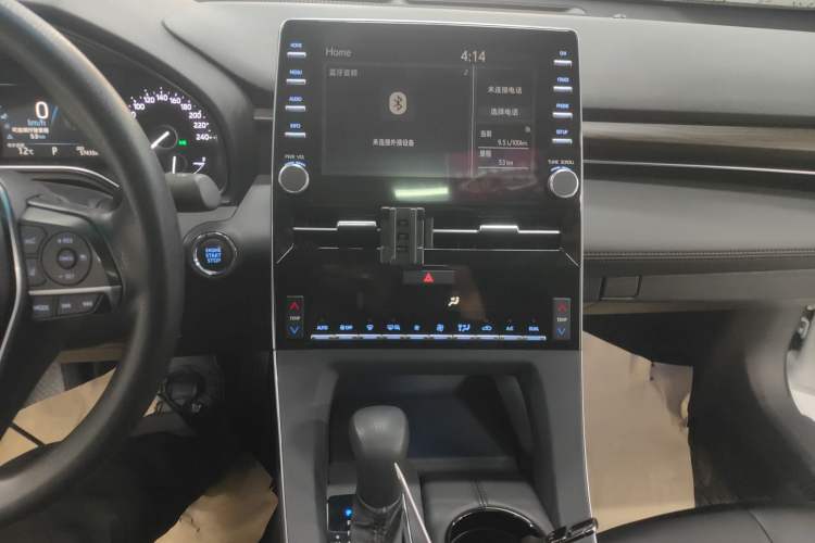 Used Toyota Avalon 2019 2.0L Ambition Edition China VI Audio And AC Panel