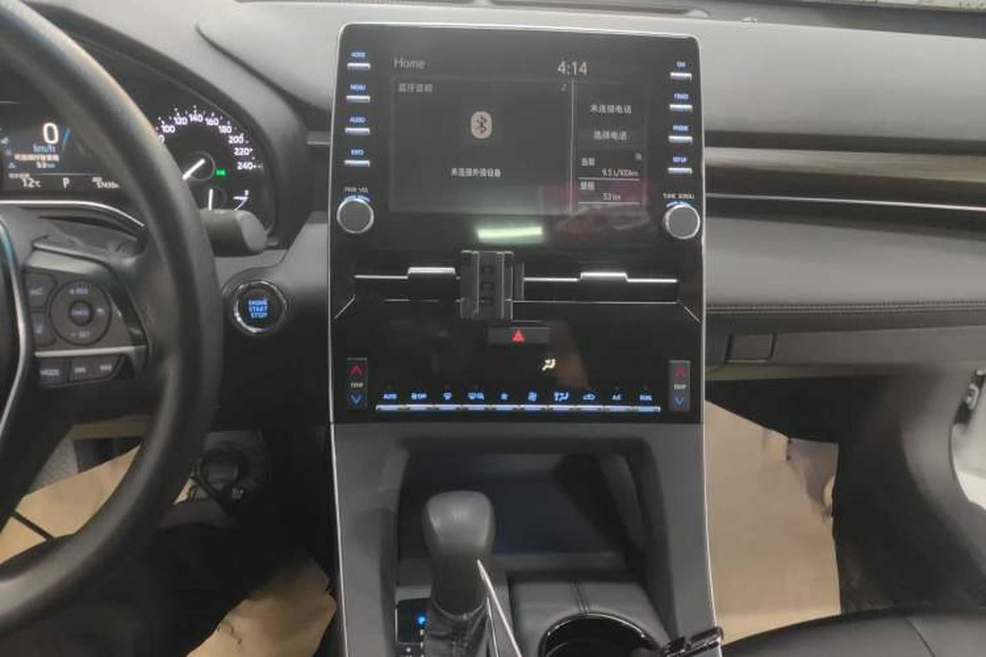 Used Toyota Avalon 2019 2.0L Ambition Edition China VI Audio And AC Panel