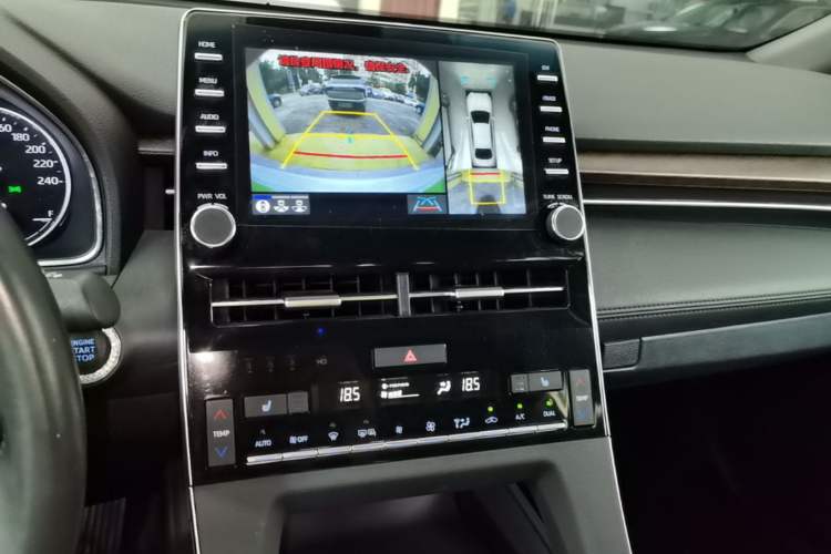 Used Toyota Avalon 2019 2.5L Touring Premium Version China VI Standard Audio And AC Panel