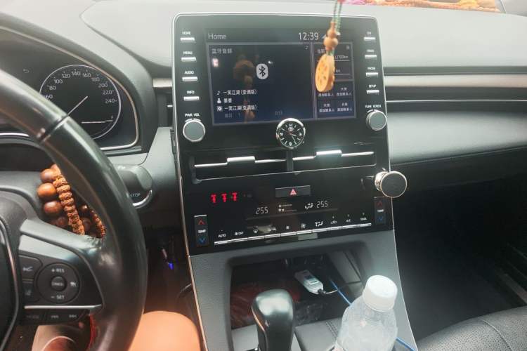 Used Toyota Avalon 2019 2.0L XLE Premium Edition China VI Audio And AC Panel