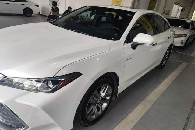 Used Toyota Avalon 2019 Dual-Engine 2.5L Luxury Edition China VI Standard