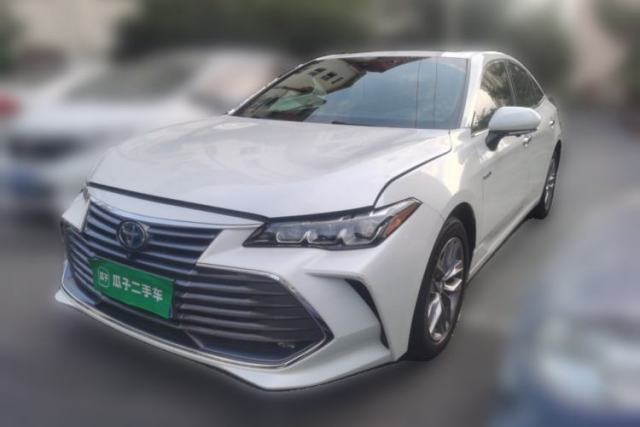 Gebrauchter Toyota Avalon 2019 Dual-Engine 2.5L Luxury Edition China VI Standard