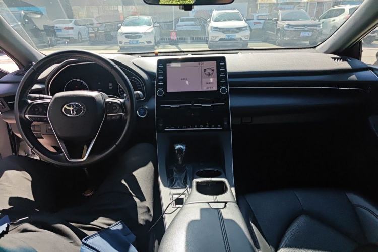 Used Toyota Avalon 2019 Dual-Engine 2.5L Luxury Edition China V Standard Center Console