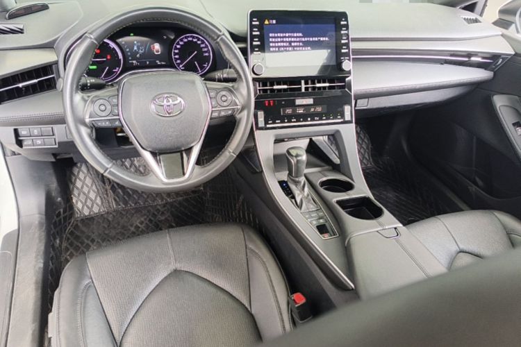 Used Toyota Avalon 2019 Dual-Engine 2.5L Luxury Edition China VI Standard Center Console