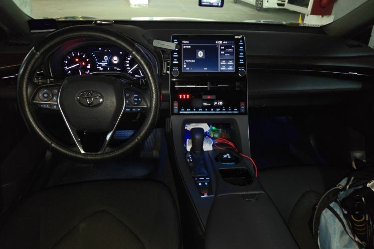 Used Toyota Avalon 2019 2.5L Ambition Version China VI Standard Center Console