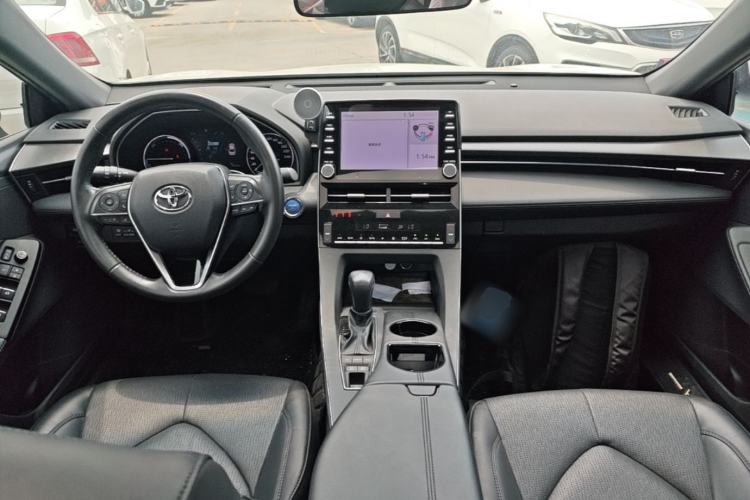Used Toyota Avalon 2019 Dual-Engine 2.5L Luxury Edition China VI Standard Center Console