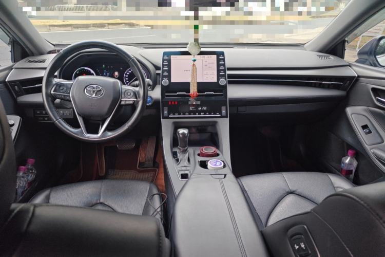 Used Toyota Avalon 2019 Dual-Engine 2.5L Luxury Edition China VI Standard Center Console