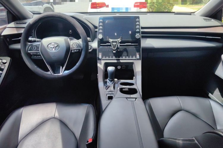 Used Toyota Avalon 2019 2.5L Ambition Version China VI Standard Center Console