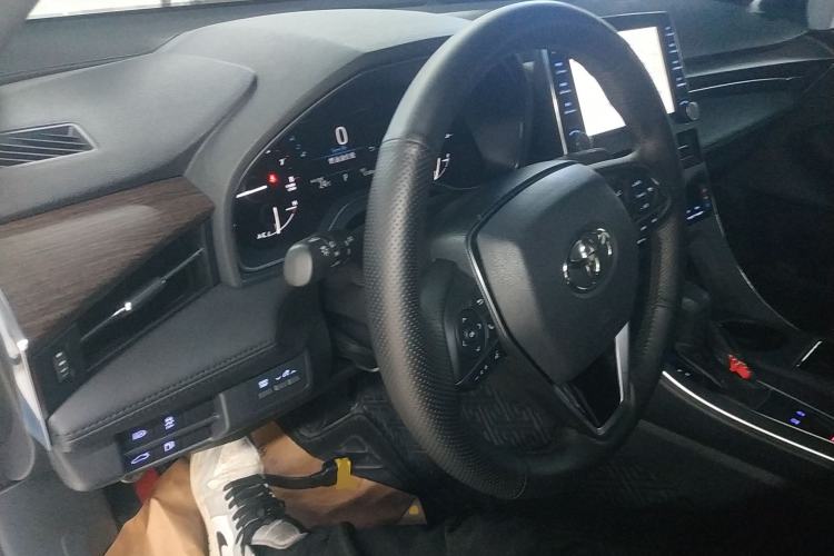 Used Toyota Avalon 2019 2.0L Ambition Edition China VI Center Console