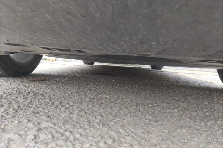 Used Toyota Avalon 2019 2.5L Touring Premium Version China VI Standard Chassis Front