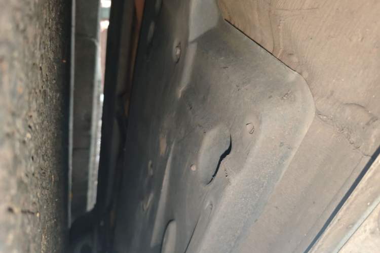 Used Toyota Avalon 2019 2.0L XLE Premium Edition China VI Chassis Front Left