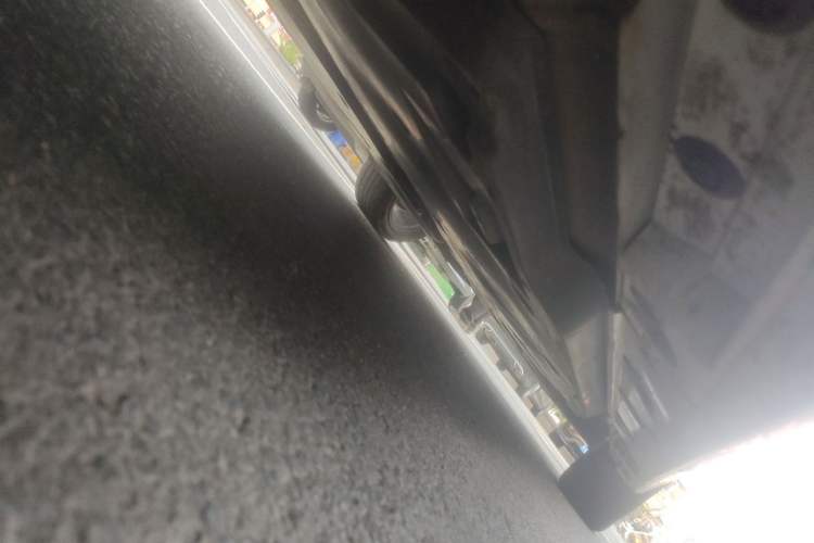 Used Toyota Avalon 2019 2.0L XLE Premium Edition China VI Chassis Front Left