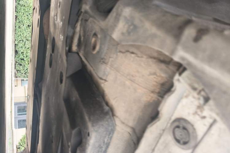 Used Toyota Avalon 2019 2.0L XLE Premium Edition China VI Chassis Front Left