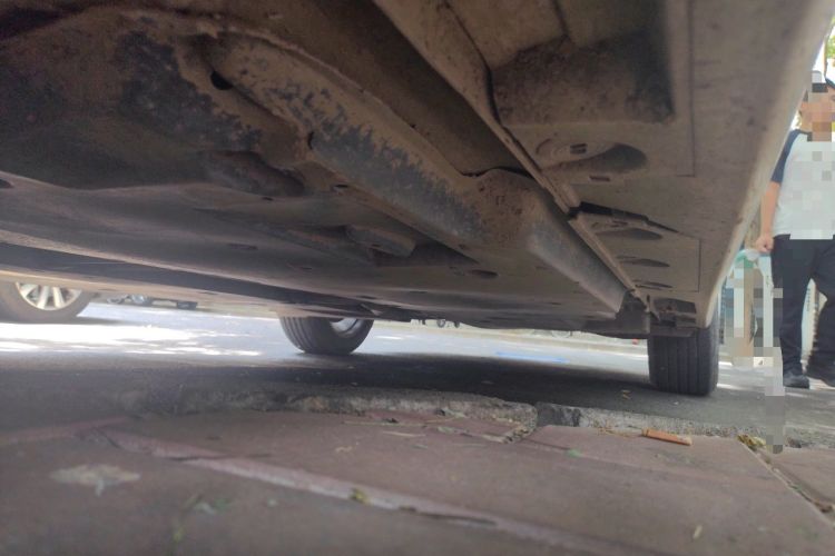 Used Toyota Avalon 2019 2.5L Ambition Version China VI Standard Chassis Front Left