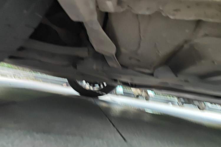 Used Toyota Avalon 2019 2.0L XLE Premium Edition China VI Chassis Front Left