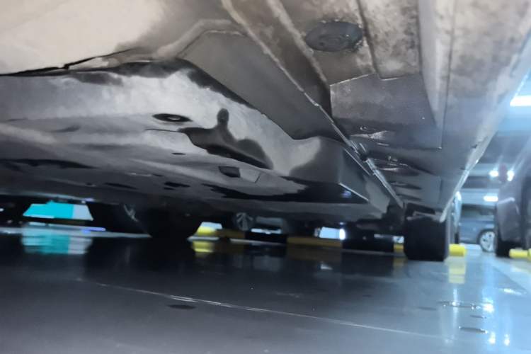 Used Toyota Avalon 2019 2.0L Ambition Edition China VI Chassis Front Left