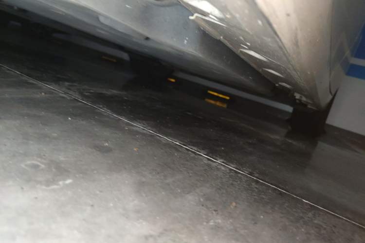 Used Toyota Avalon 2019 2.0L Luxury Edition China VI Standard Chassis Front Left