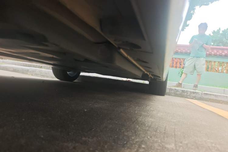 Used Toyota Avalon 2019 2.0L XLE Premium Edition China VI Chassis Front Left