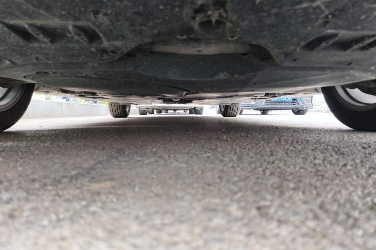 Used Toyota Avalon 2019 2.0L Ambition Edition China VI Chassis Front