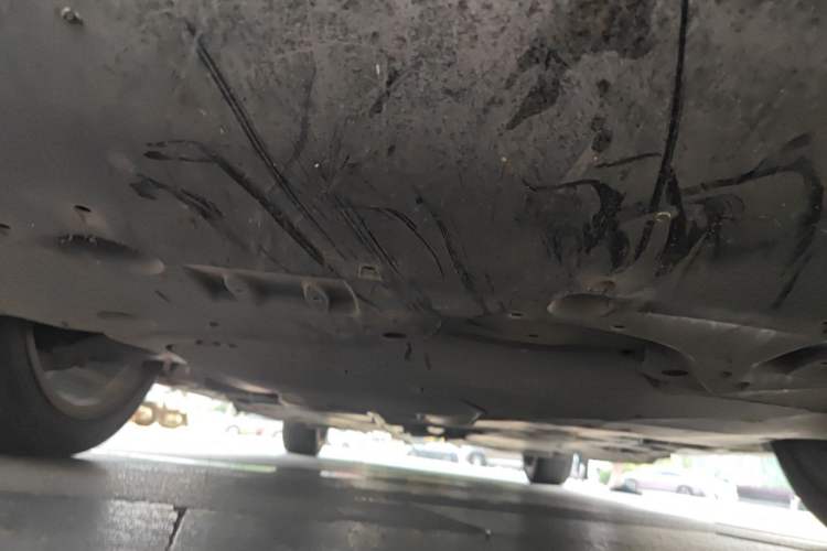 Used Toyota Avalon 2019 2.0L XLE Premium Edition China VI Chassis Front
