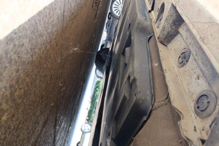 Used Toyota Avalon 2019 2.5L Touring Premium Version China VI Standard Chassis Front Right