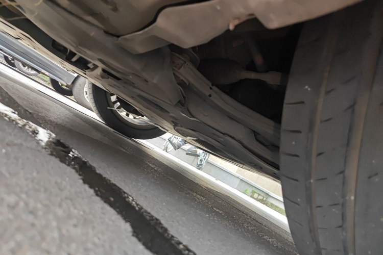 Used Toyota Avalon 2019 2.0L XLE Premium Edition China VI Chassis Front Right