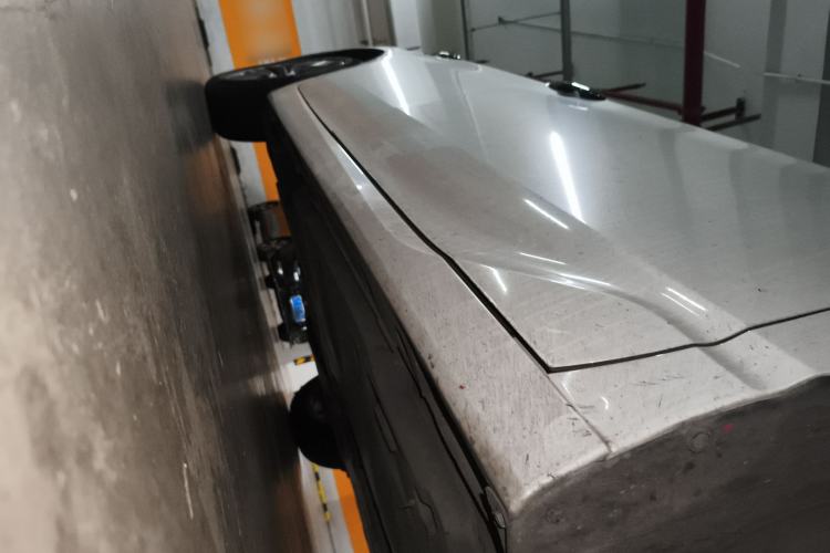 Used Toyota Avalon 2019 2.0L Luxury Edition China VI Standard Chassis Front Right
