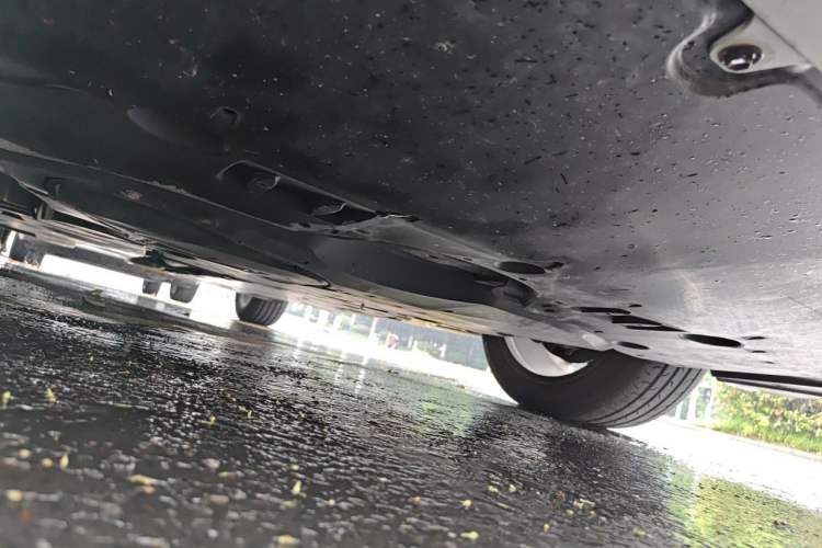 Used Toyota Avalon 2019 2.0L XLE Premium Edition China VI Chassis Front Right