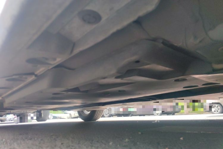 Used Toyota Avalon 2019 2.5L Ambition Version China VI Standard Chassis Front Right
