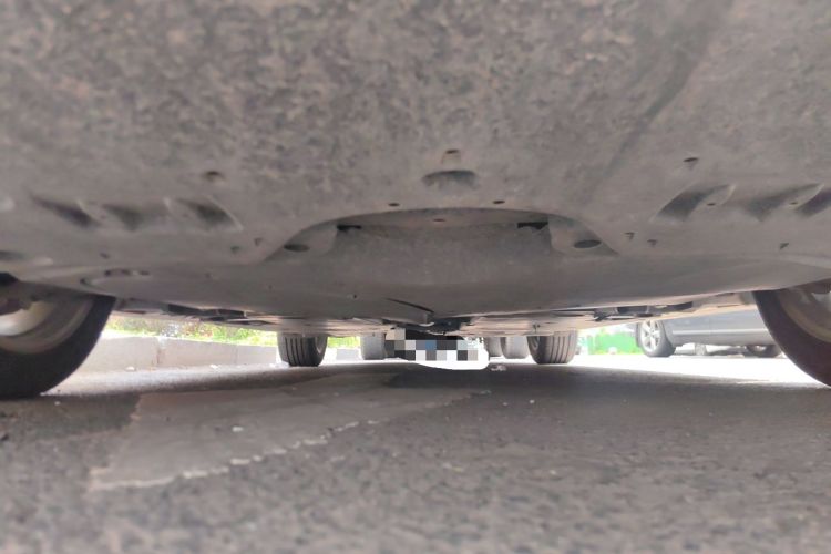 Used Toyota Avalon 2019 2.5L Ambition Version China VI Standard Chassis Front