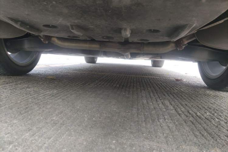 Used Toyota Avalon 2019 2.5L Touring Premium Version China VI Standard Chassis Rear