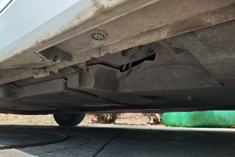 Used Toyota Avalon 2019 2.0L Luxury Edition China VI Standard Chassis Rear Left