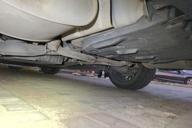 Used Toyota Avalon 2019 2.0L XLE Premium Edition China VI Chassis Rear Left