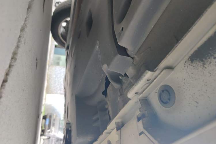 Used Toyota Avalon 2019 2.0L Luxury Edition China VI Standard Chassis Rear Left