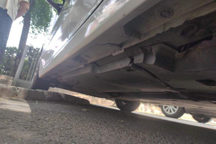 Used Toyota Avalon 2019 2.5L Ambition Version China VI Standard Chassis Rear Left