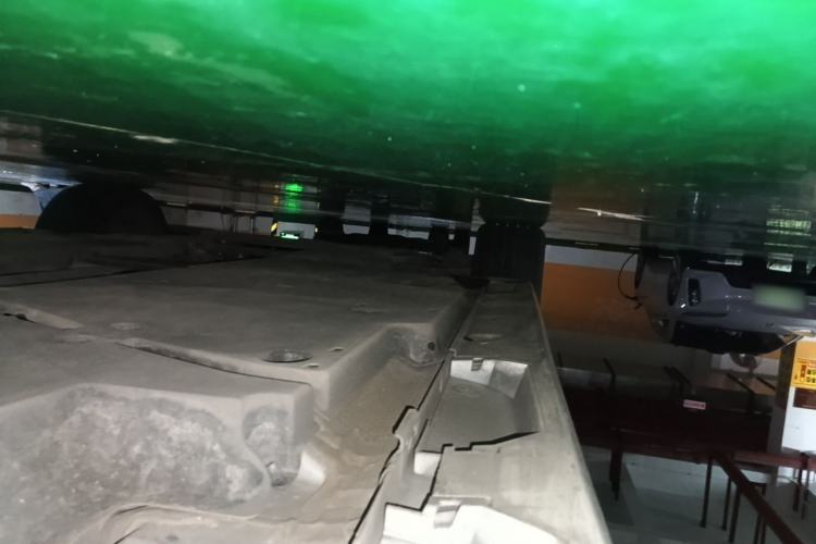 Used Toyota Avalon 2019 Dual-Engine 2.5L XLE Prestige Version China V Standard Chassis Rear Left