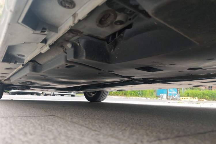 Used Toyota Avalon 2019 2.0L Luxury Edition China VI Standard Chassis Rear Left